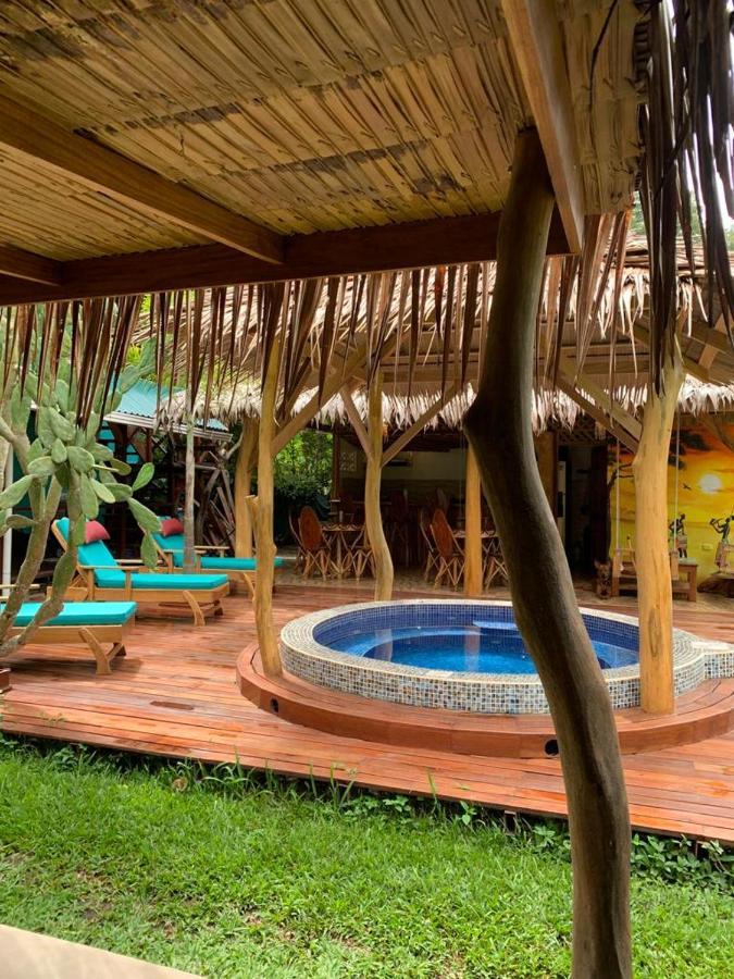 Casa Mambo Bed & Breakfast Cahuita Eksteriør bilde