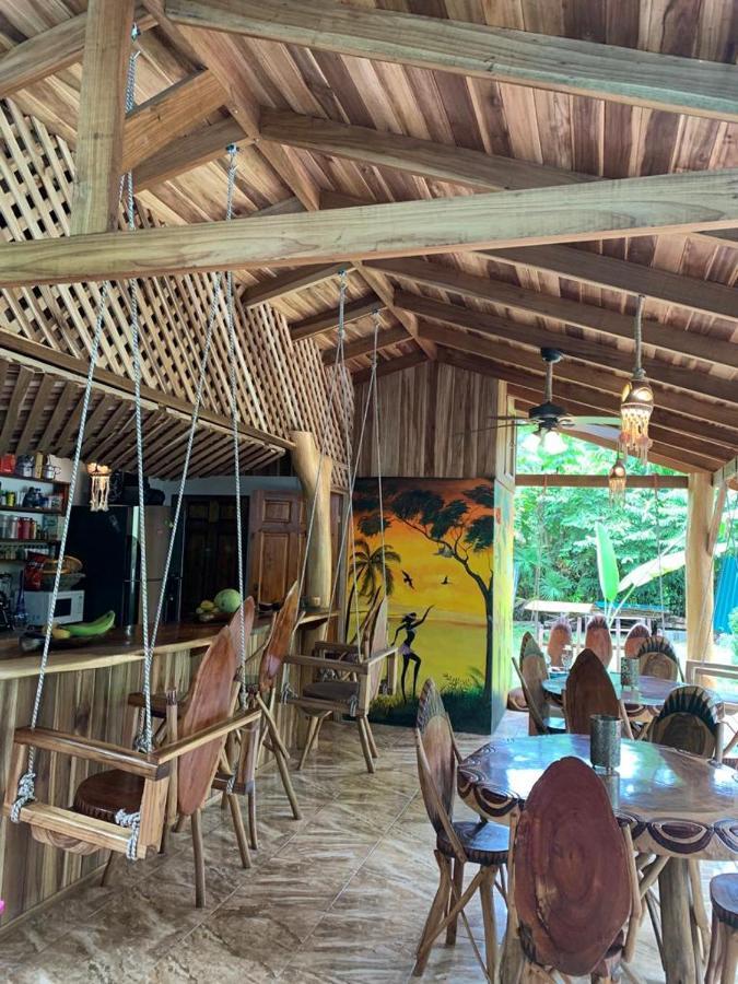 Casa Mambo Bed & Breakfast Cahuita Eksteriør bilde