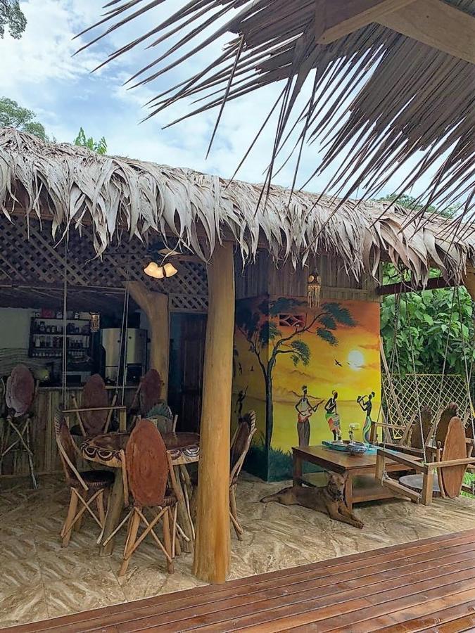 Casa Mambo Bed & Breakfast Cahuita Eksteriør bilde