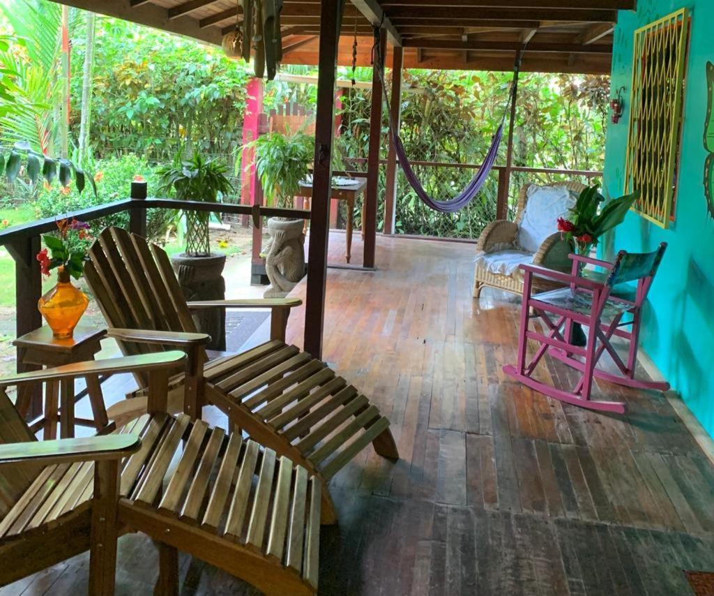 Casa Mambo Bed & Breakfast Cahuita Eksteriør bilde